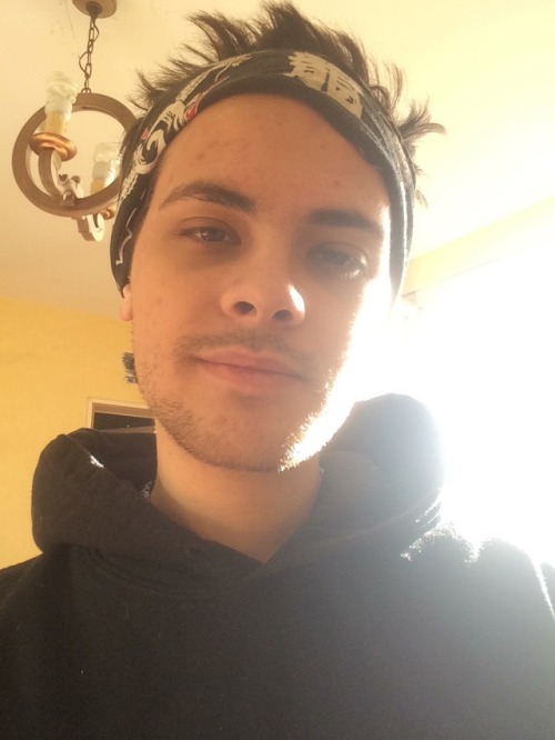beachhouseripley:Its both me and i’m cute either way
