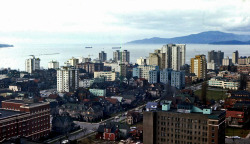 pasttensevancouver:  West End, February 1966 This is from a pretty awesome flickr collection by Robert Ciavarro of 1960s and 1970s Vancouver pics.