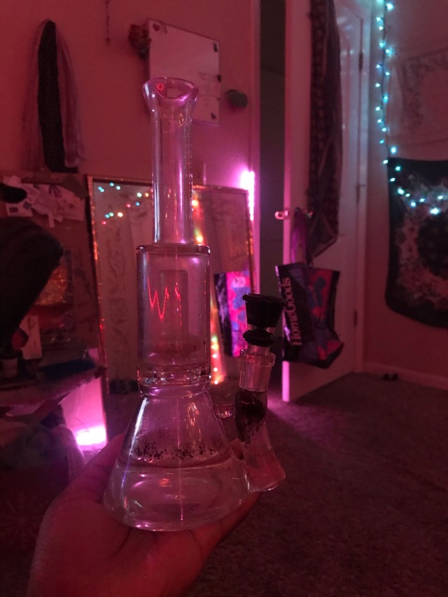 wishfvl&ndash;thinking:my friends piece looks so cute infront of fairy lights