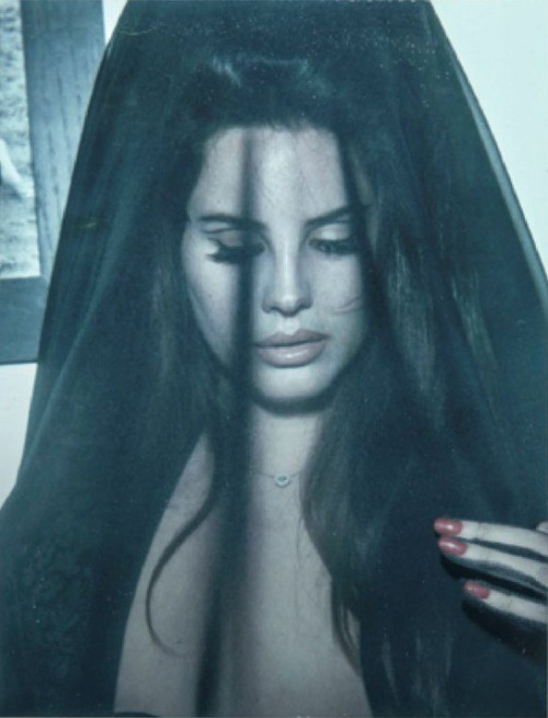 adamperezwangrui:  Lana Del Rey for V Magazine No.97 Fall 2015 by Steven Klein 