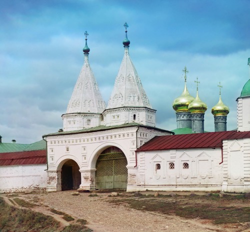 Suzdal, Vladimir oblast, 1912Photographed by Sergey Prokudin-Gorsky