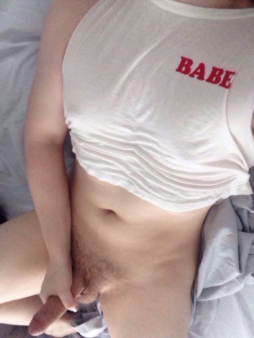 benuses: just a babe and her pengis