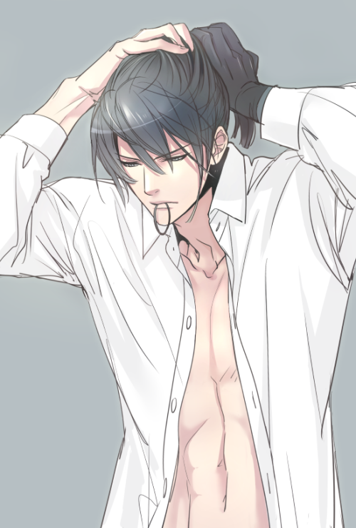ennidwolf7:  I don’t like his ponytail but I would still fuck him. Source 