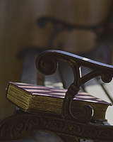 theunseeliequeen:  Favorite Little Things → Books 