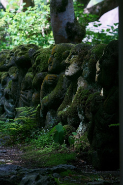 visitheworld:  	Rakan sculptures at Otagi Nenbutsu-ji  Temple / Japan (by y.takano).