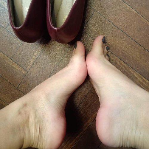 Desi Feet