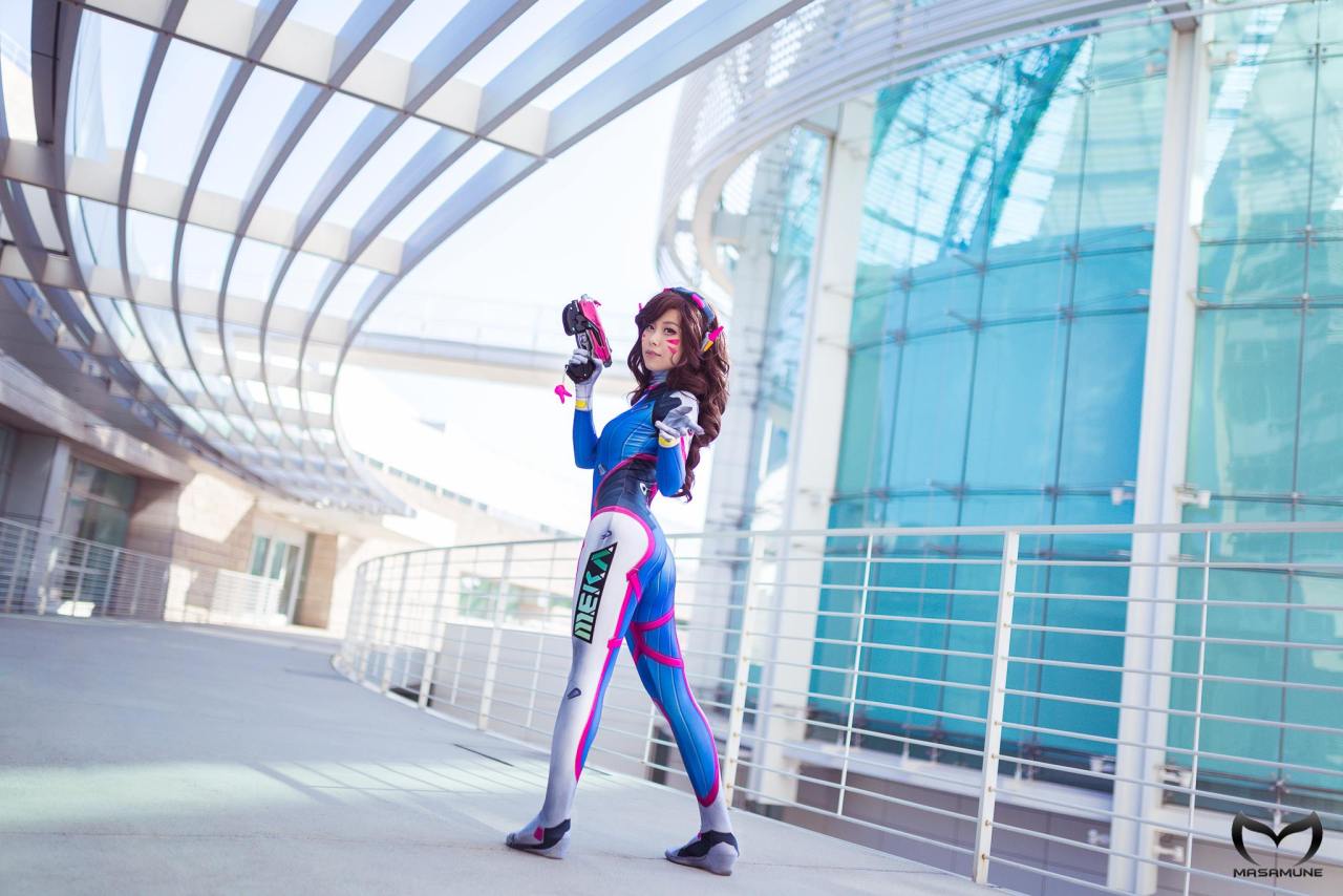 miyuki-cosplay:  Cosplayer: Miyuki Cosplay Character: DVa Series: Overwatch Photo