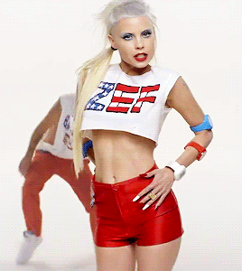 Ugh Yolandi <3 
