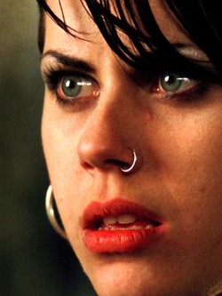 vintagesalt:  Fairuza Balk in American History X (1998)