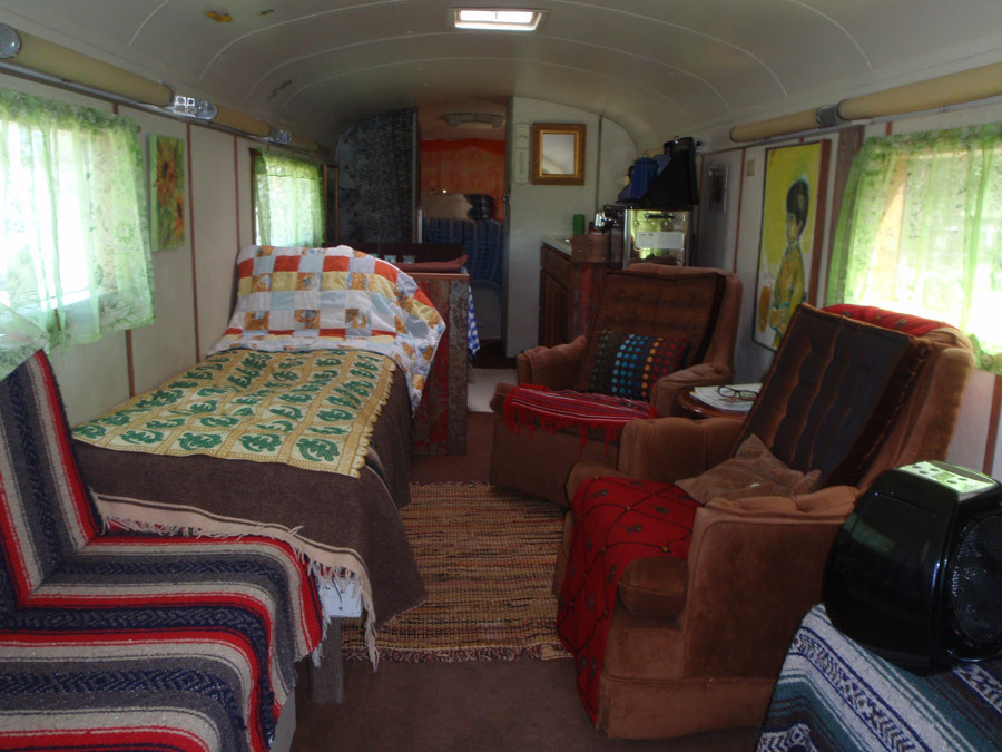 jeremylawson:  Bus converted into a tiny home.