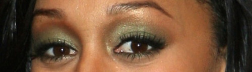raunchily:2000s green eyeshadow