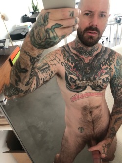 trevorwayne:  https://onlyfans.com/trevorwayne