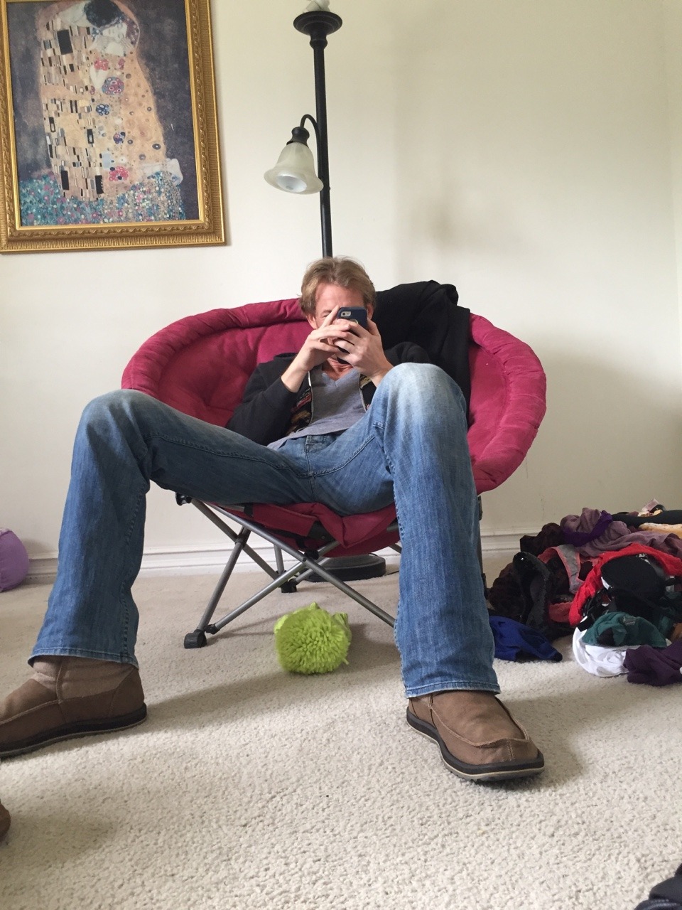 keiranicolexxx:  I don’t think he likes it very much when I sneak my little selfies
