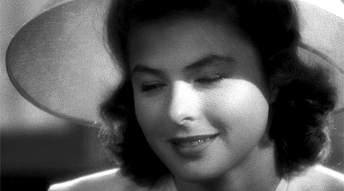 movie-gifs:Ingrid Bergman as Ilsa Lund in Casablanca (1942)