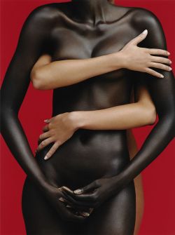 thebrownladies:  clearlycynosure.unknown piece by photographer Koto Bolofo, born in South Africa in 1959 and raised in Great Britain. Bolofo has photographed and made short films for magazines such as Vogue, Vanity Fair and GQ. He has created advertising