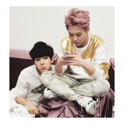 fan-qins:  Baekhyun &amp; Xiumin -  Peace &amp; Love &amp; Friendship 