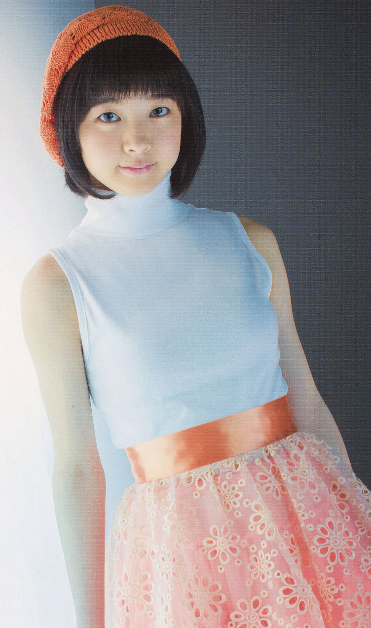 idolsandhollywood:   Juice=Juice - UTB  Source. 