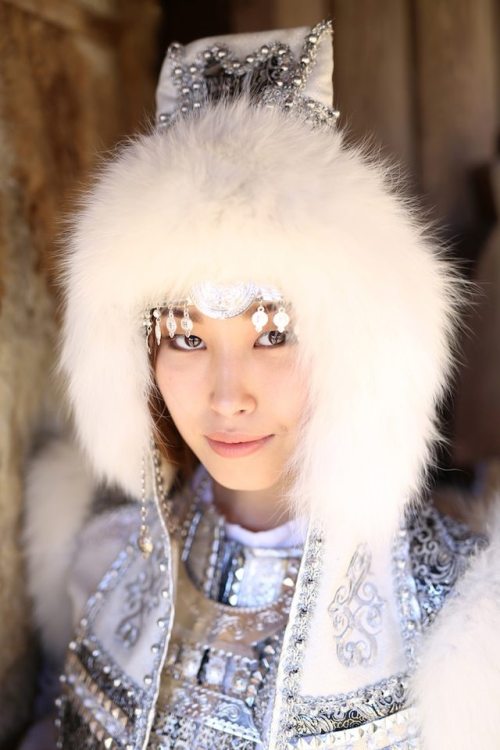 sartorialadventure:Portraits of the people of Siberia by Alexander Khimushin1. Buyat girl, Buryatia 