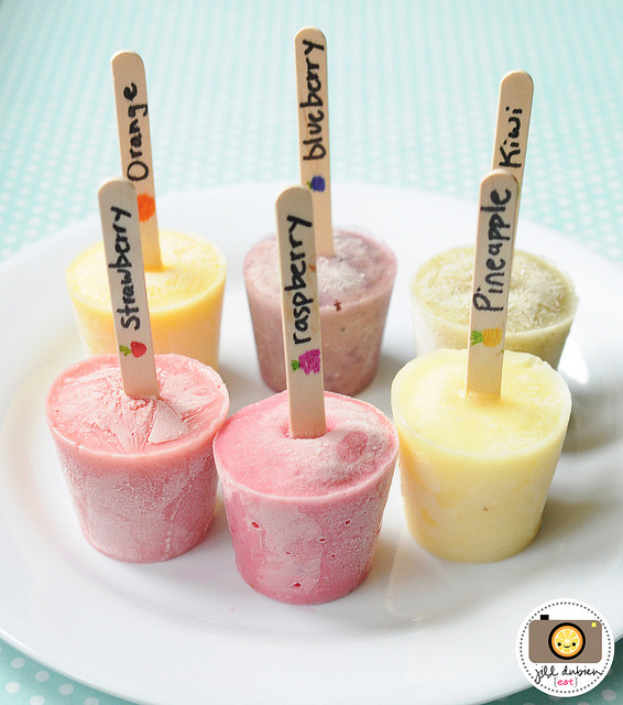 beautifulpicturesofhealthyfood:9 Healthy Frozen Yogurt Popsicle RecipesBlueberry