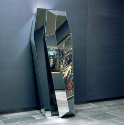 low-country:Jan Van Oost - Mirrorcoffin (1987)