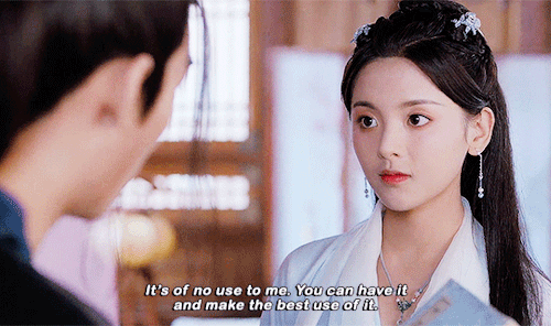 alienwlw: Birthday gift? Today is your birthday?