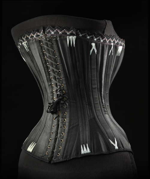 fripperiesandfobs:Corset ca. 1893-97 From the exhibition “A Century of Style: Costume and Colour 1