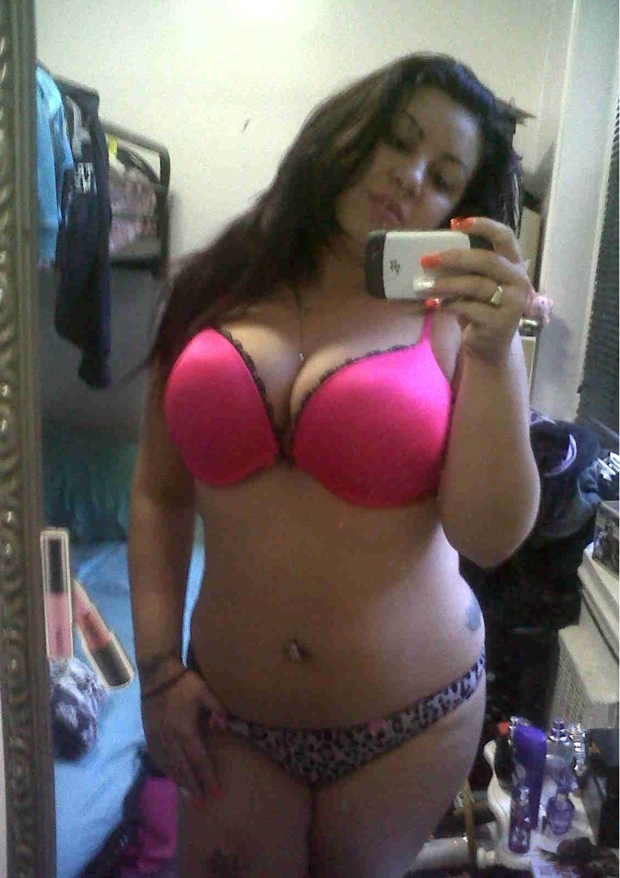 bustylatinas:   Tetas hermosas  Visit LatinasBusty.com for all your busty Latina