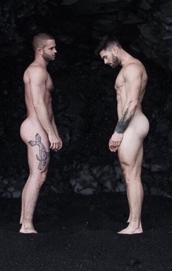 butt-boys:  Good morning!  Hot Naked Male Celebs here.Love butts? Follow Butt Boys at:http://butt-boys.tumblr.com/For the sweetest butts!