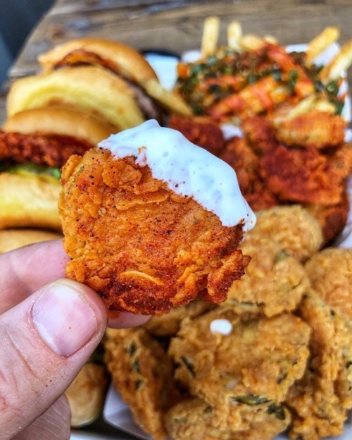 Flippin’ Good Chicken, Burgers, Beer  Las Vegas, NV  Credits Find the best food