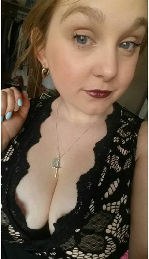 danairey1:  More of your favourite asda slut :-) 