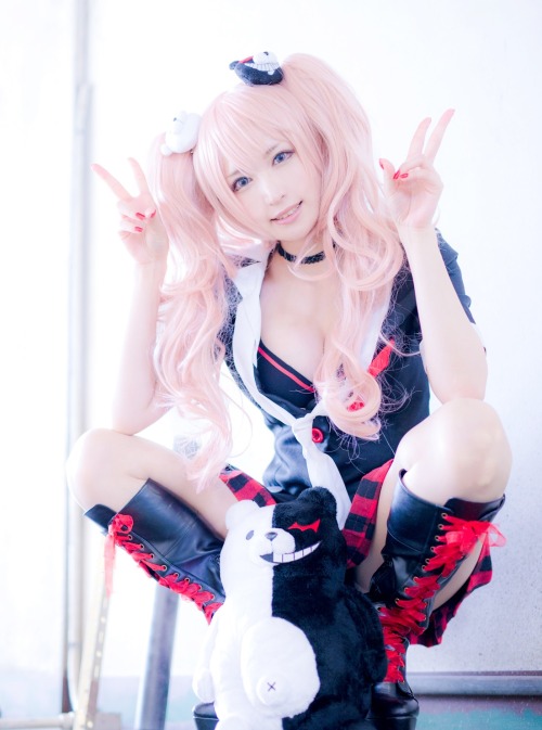 scandalousgaijin: Junko Enoshima - Lechat