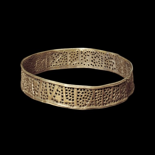 didoofcarthage:The Juliana bracelet from the Hoxne hoardRoman Britain, buried in the 5th century A.D