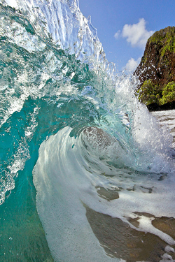 joel:   Hamoa Beach Shorebreak 1 (by Cornforth