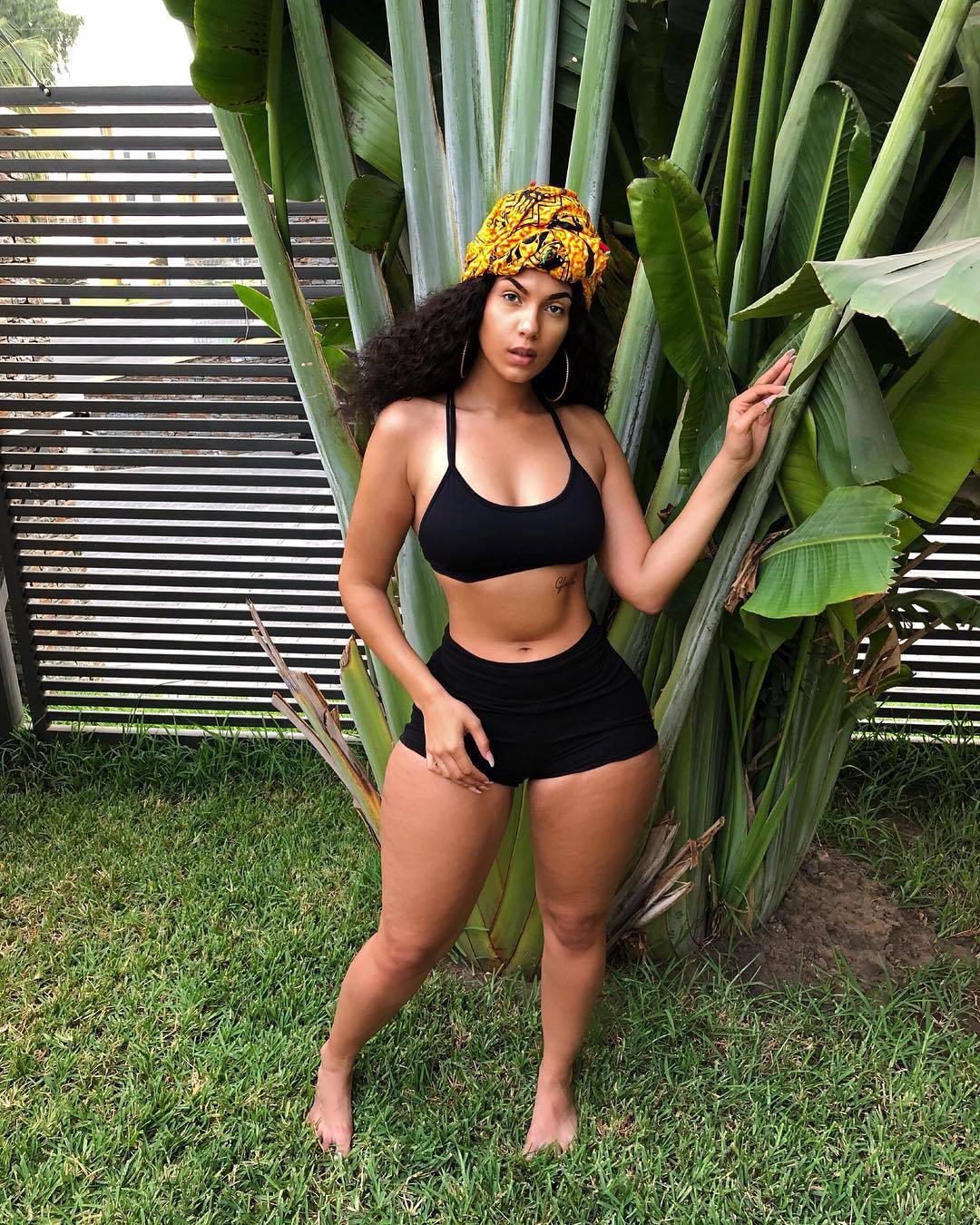 highmami:  Follow ilysdm and pvali for similar content. Follow vsuls_ on Instagram