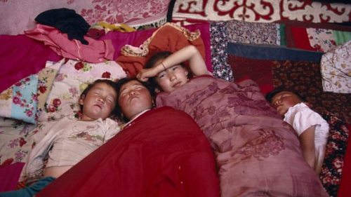 sixpenceee:  Sleeping Sickness in Kazakhstan In the tiny town of Kalachi, Kazakhstan, up to one-quarter of its residents have been coming down with a sleeping sickness unrelated to Encephalitis. The illness began appearing in 2013, causing people to