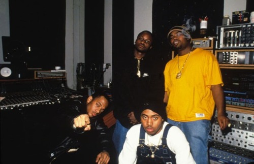 vinylisbetter:  “As time goes by, an eye for an eye, we in this together son, your beef is mine…” -Mobb Deep from the song Eye For An Eye Studio session for Mobb Deep’s Eye For An Eye featuring Nas and Raekwon. 