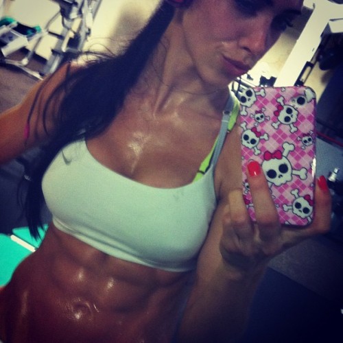 amp-addict:  Bella Falconi