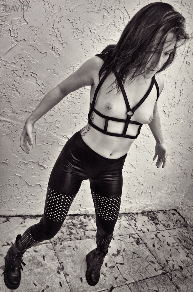 davidhiltonphoto:  Amaris in leather…