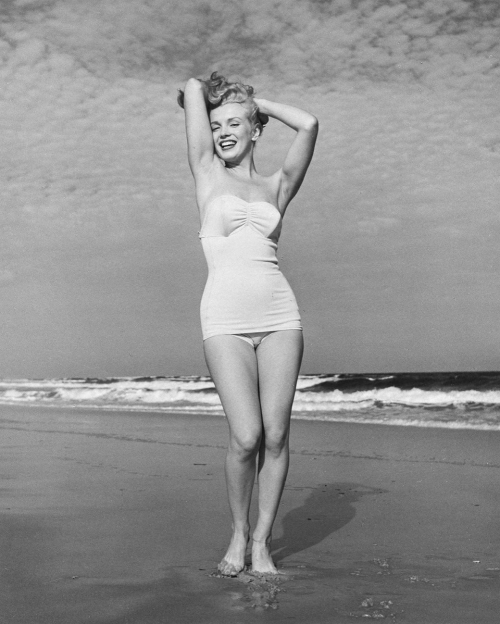 Marilyn Monroe photographed by Andre de Dienes on Tobay Beach in Long Island, NY, June, 1949. She wa