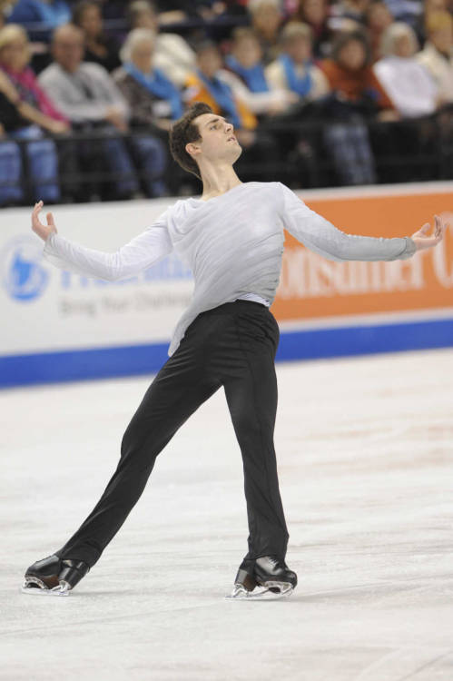 figureskatingcostumes: Joshua Farris skating to Schindler’s List for his free program at the 2