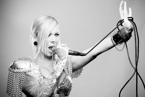 fuckyeahinthismoment:   Maria Brink - Revolver Magazine Photographer: Matthew Wardenaar [2012]  