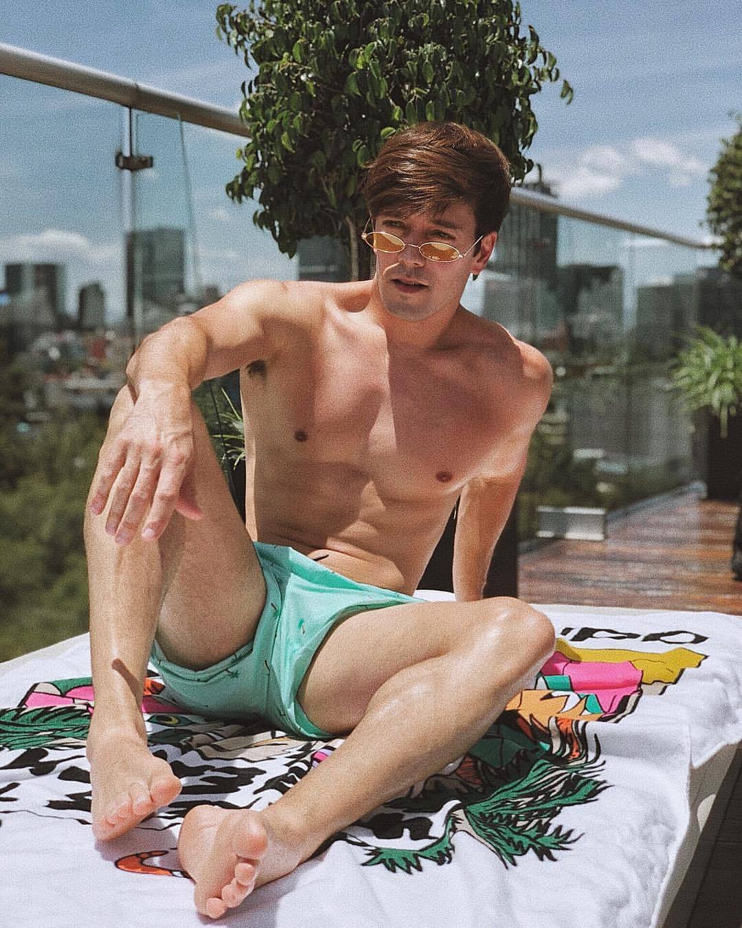 ohroger:Saturday Vibes 🌞 tranquilo en la ciudad por este fin de semana (en Mexico