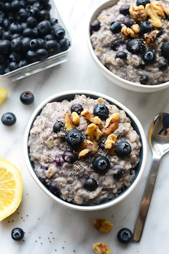 chronic-mastication-too: Blueberry Chia Oatmeal  October 29 National Oatmeal Day