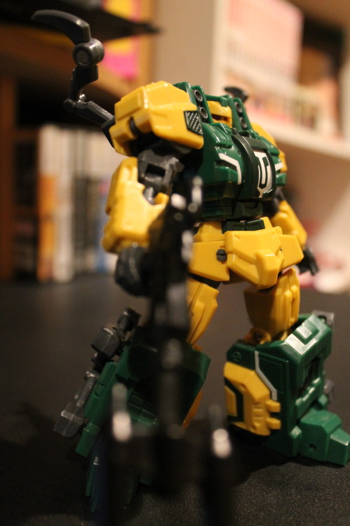 Fansproject DX Armored Battalion CA-07 Teardown (Transformers Barrage)