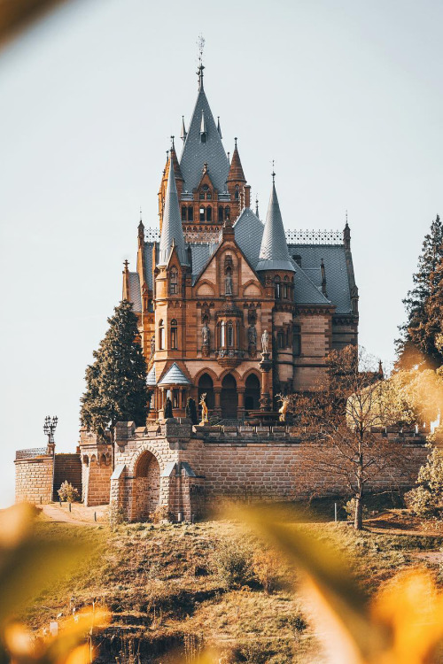 banshy:Schloss Drachenburg by Johannes Hulsch