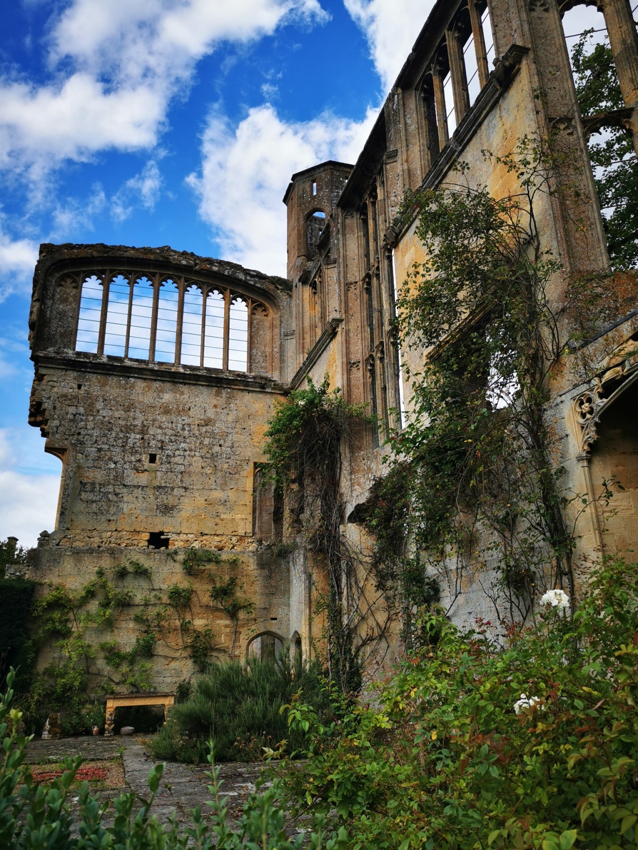 rosewitchhh-deactivated20211123:Sudeley Castle 