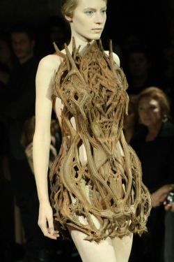 thisobscuredesireforbeauty:   Iris Van Herpen,