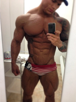 buildingthebodybeautiful:  Fabio Rezende 