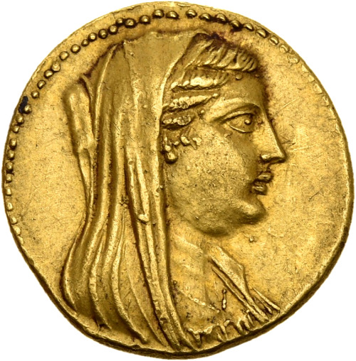 Berenike II of Egypt (267-221 BCE)* Queen of Cyrene 249-246* Queen of Egypt 246-222* goddess, was wo