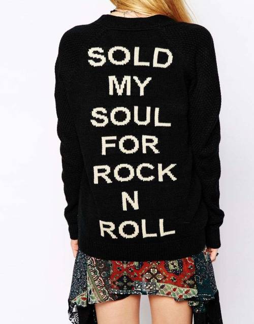 wantering-blog: For Rock N Roll Lira Overzied Grandad Cardigan. Satisfy your oversized clothing